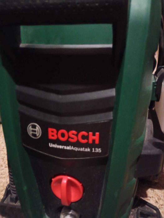 ВОДОСТРУЙКА BOSCH Universal Aquatak 135  ( Проблем в мотора )