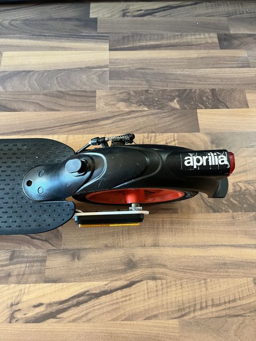 Trotineta Aprilia ESRZ