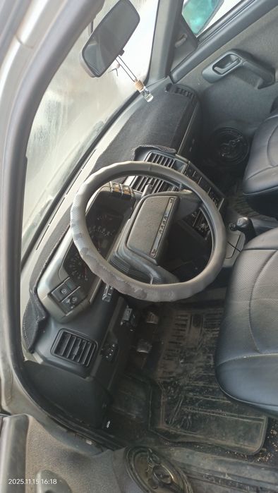 ВАЗ 2110 . Газ, бензин.