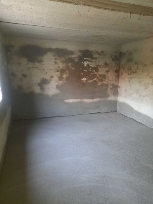 Zudlik bilan sotiladi