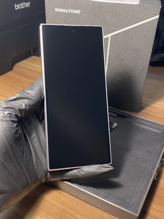 Samsung Galaxy Z Fold7 • 256 GB •Silver Shadow / Cod produs: 7145