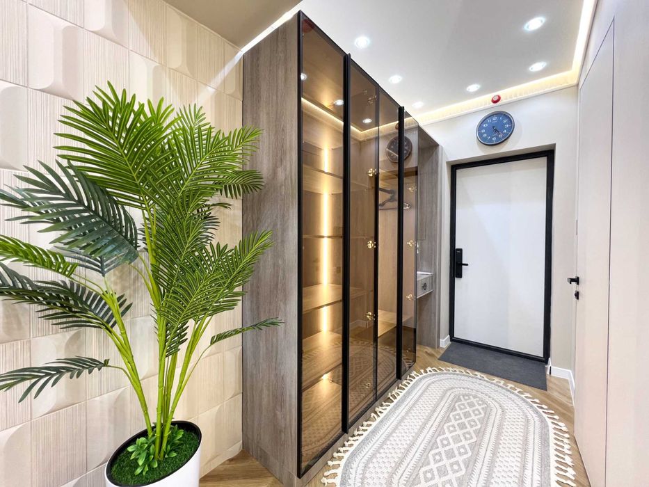 Дизайнерская студия с продуманным интерьером с видом на Ташкент сити