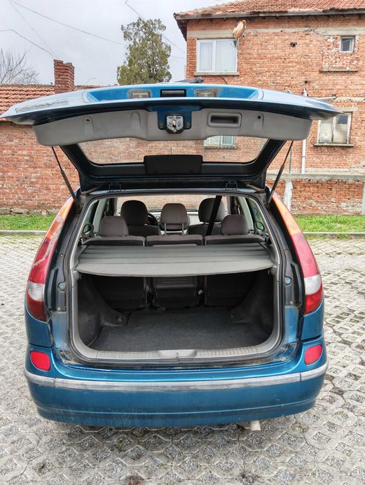 Nissan Almera Tino 2.2 Di