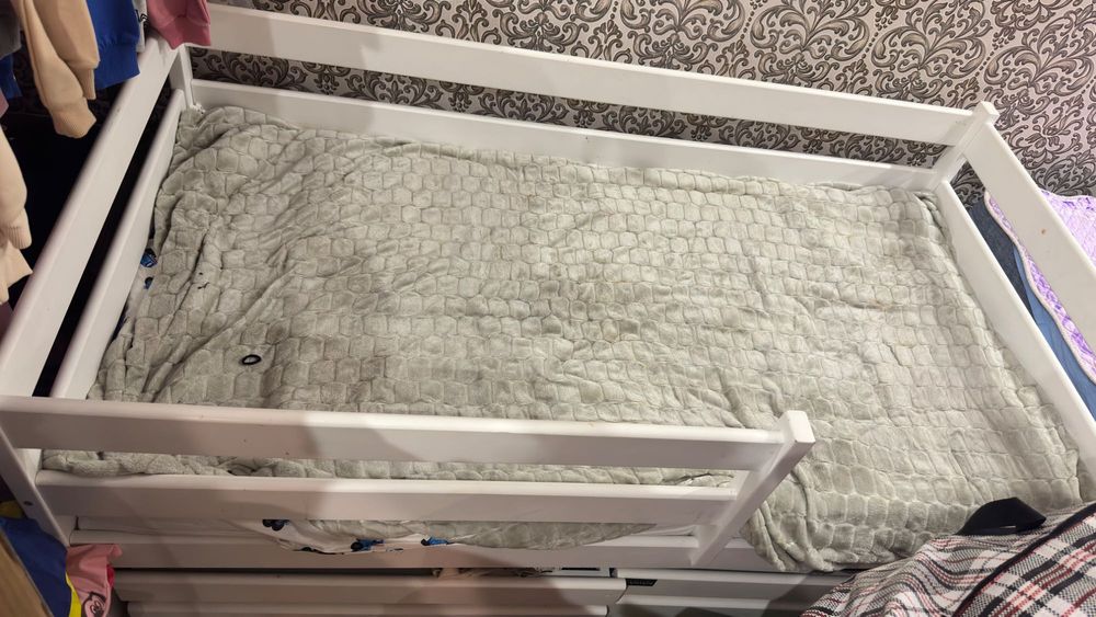 Продам детскую кровать