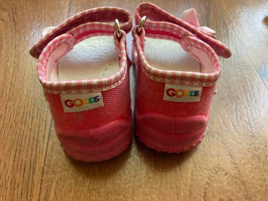 Детски розови сандали 18 номер