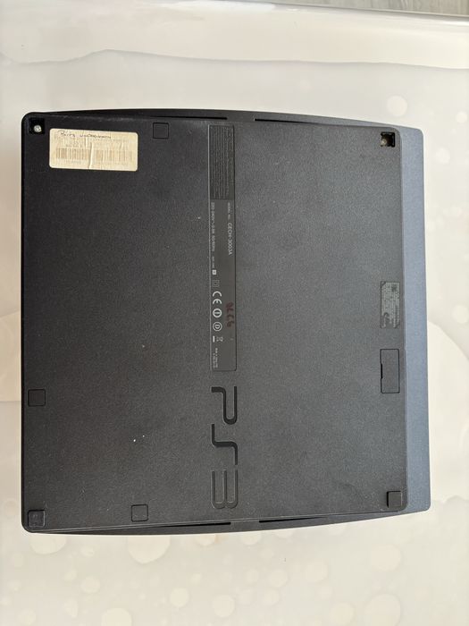 Продавам Playstation 3 в перфектно състояние