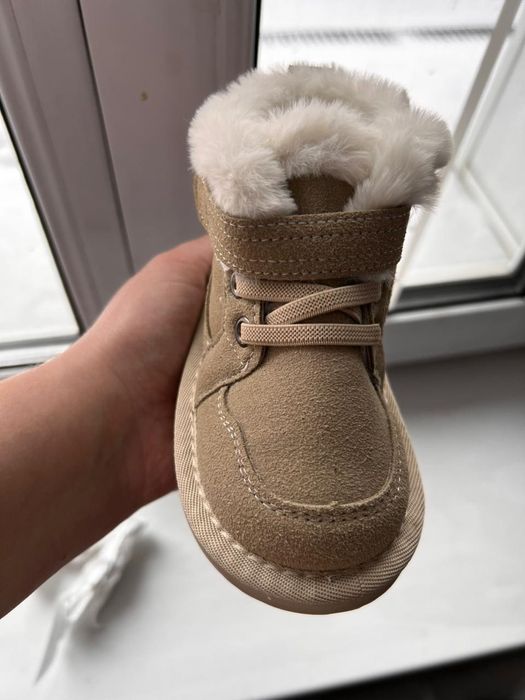 Ботинки детские размер 24