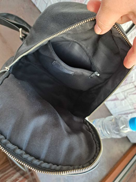 дамска раница,UGGARI  черна кожена чанта-естествена кожа