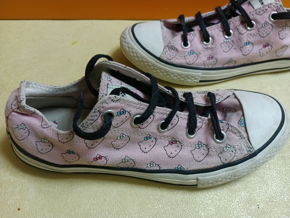 Converse Hello Kitty N 36 - 27 лв