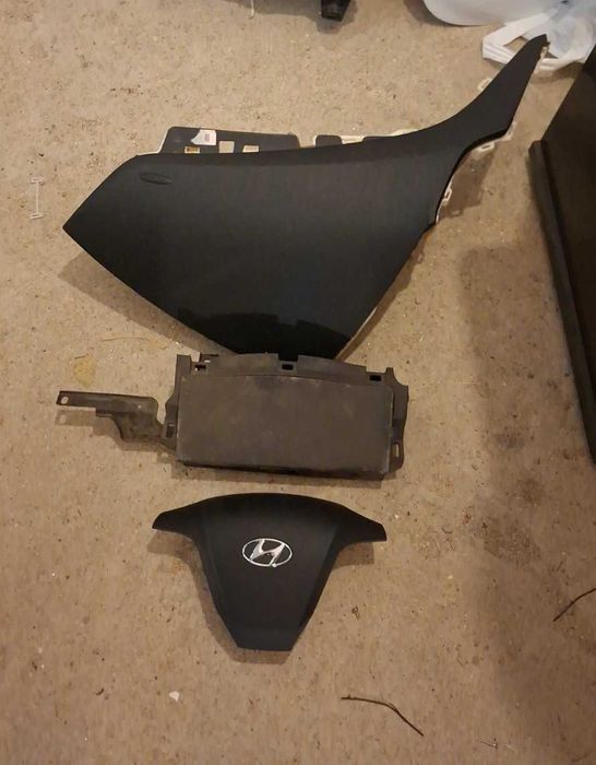 Продавам airbag волан,крака водач и пасажер  за Хюндай Санта Фе 2014г.