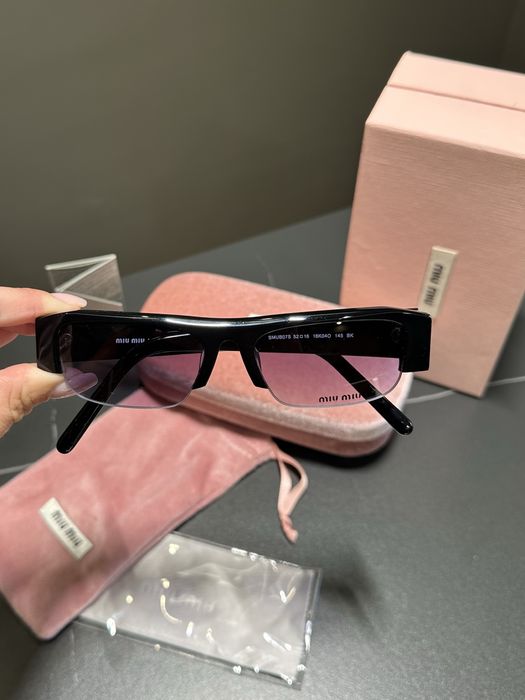 Слънчеви очила Miu Miu