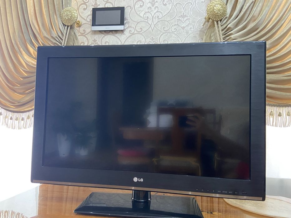 LG 32” LED телевизор 32CS460, полностью рабочий, отличное состояние