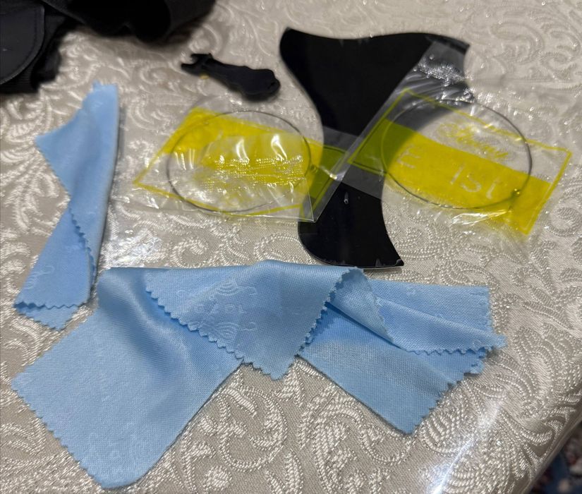 обычная стандартная гитара