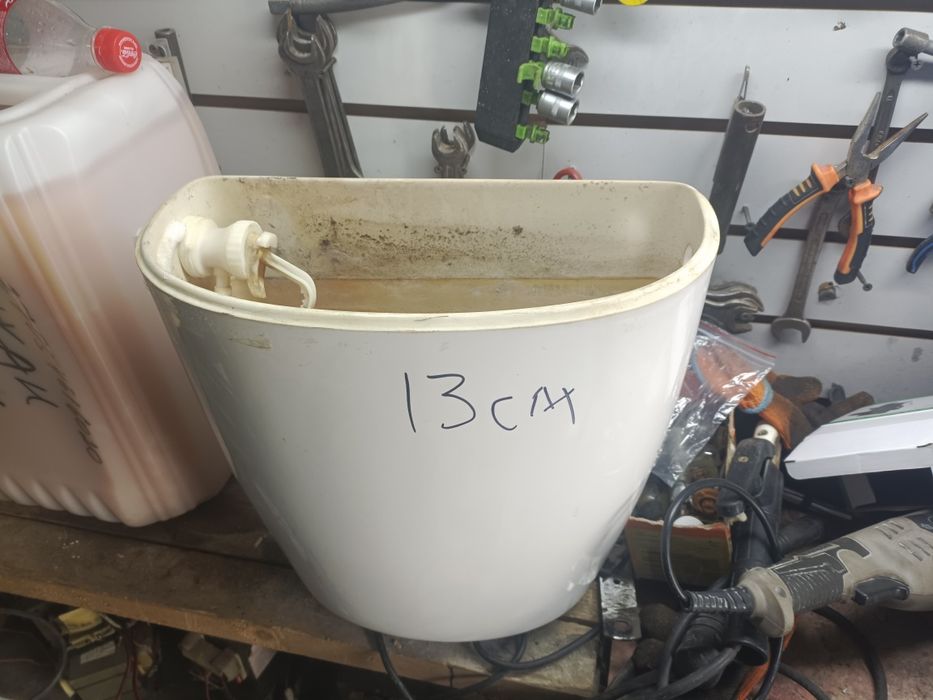 Продам унитаз сборе 18000