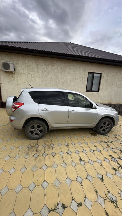 Продам Toyota Rav4 2012 рестайлинг