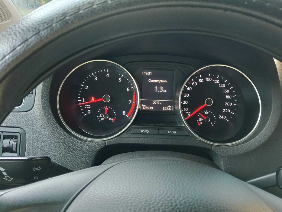 VOLKSWAGEN Polo 2014 — imagine 3