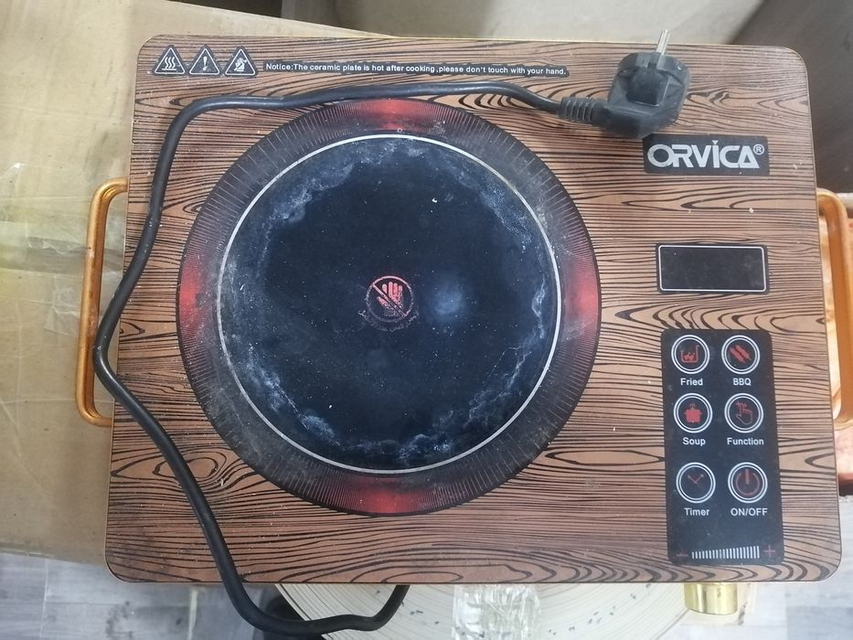 Продам газовую плиту