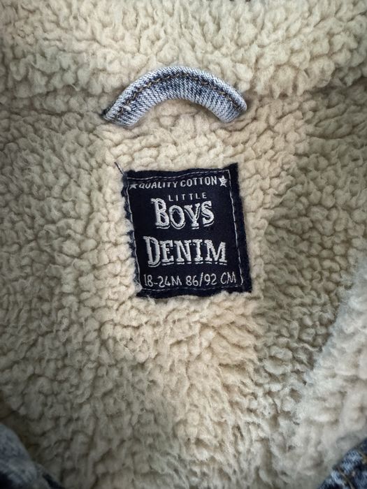 Продам детскую куртку