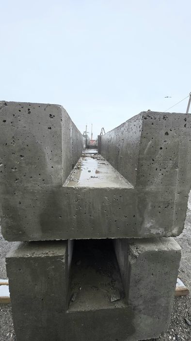 Лоток бетонный новый