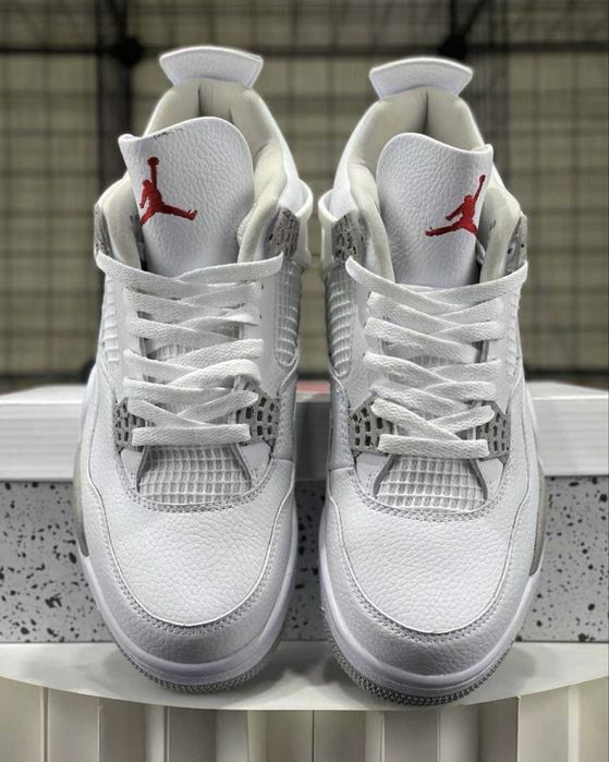 Nike Air Jordan 4 Retro "White Oreo"