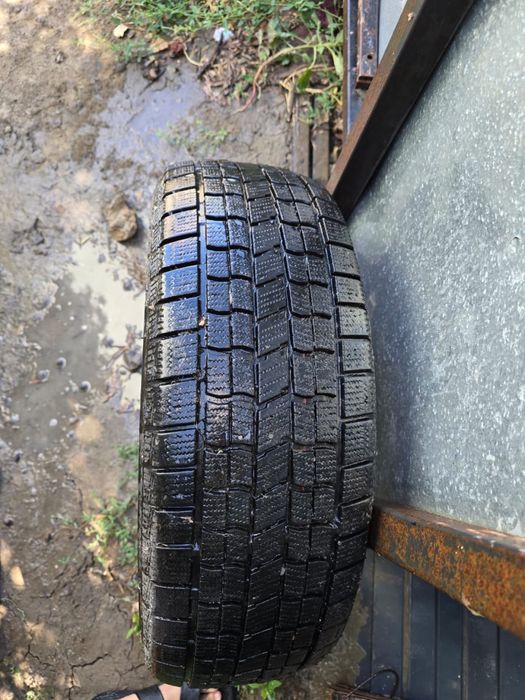 Продается зимние шины