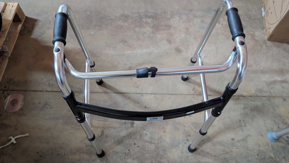 Cadru de Mers Pliabil din Aluminiu, Reglabil pe Inaltime, Antiderapant