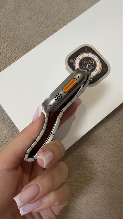 Apple watch ultra 2 titanium 49mm