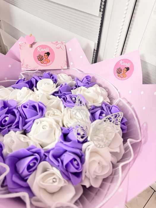 Букет вечни рози