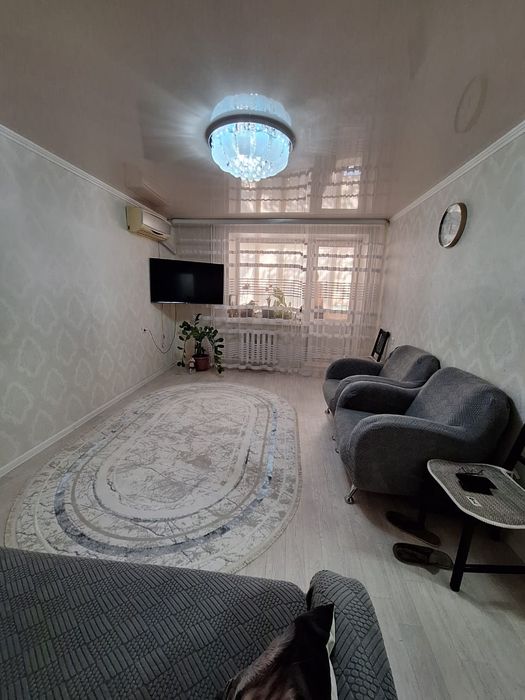 Продаётся 2 комн Кунаева 2002год