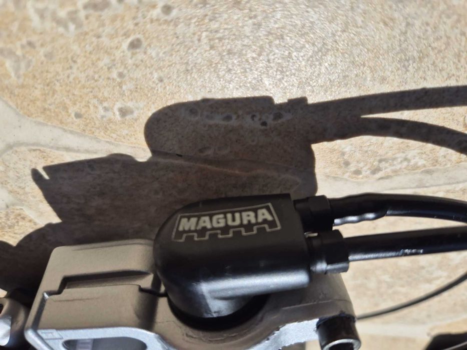 Set frane hidraulice Magura HS11-EVO2, inclusiv 2 perechi saboti noi