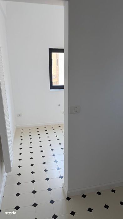 Proprietar vând apartament 2 camere (posibil 3) zona Piața Amzei