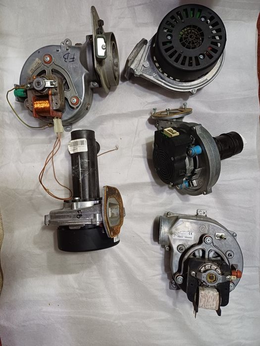 Vând pompa Ariston,  TF 0025, Grundfos UPM3