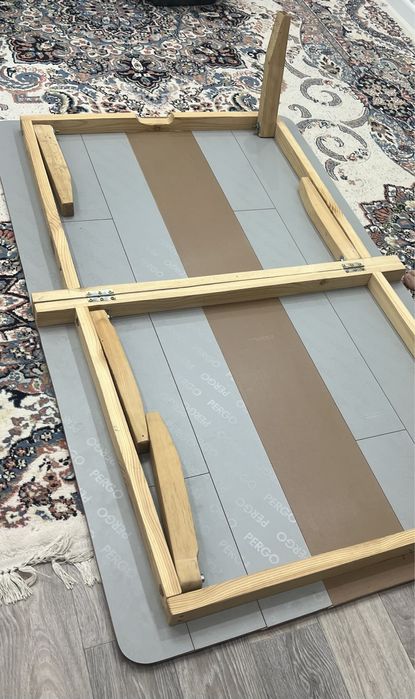 Срочно продаю стол