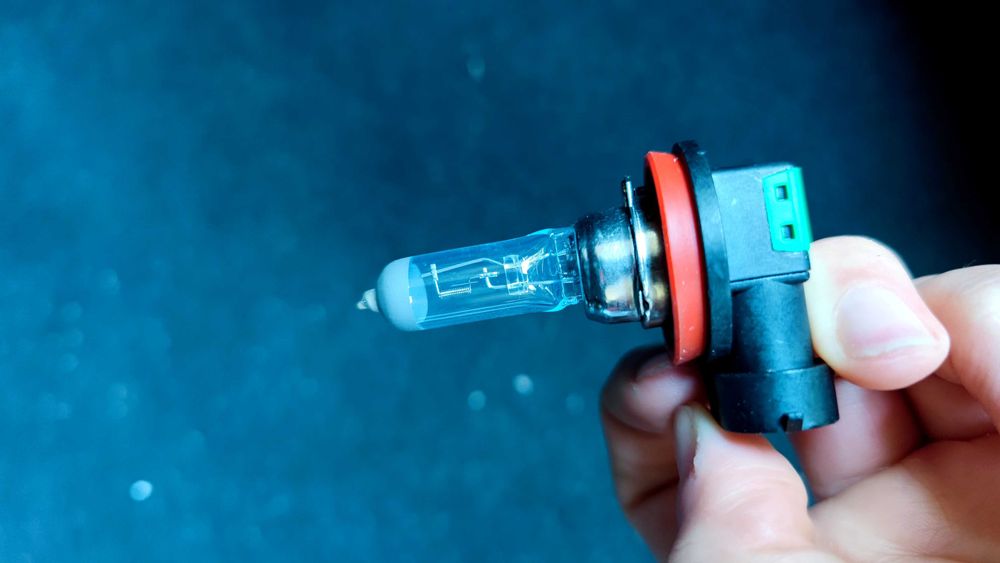 Нови крушки халогенни H11