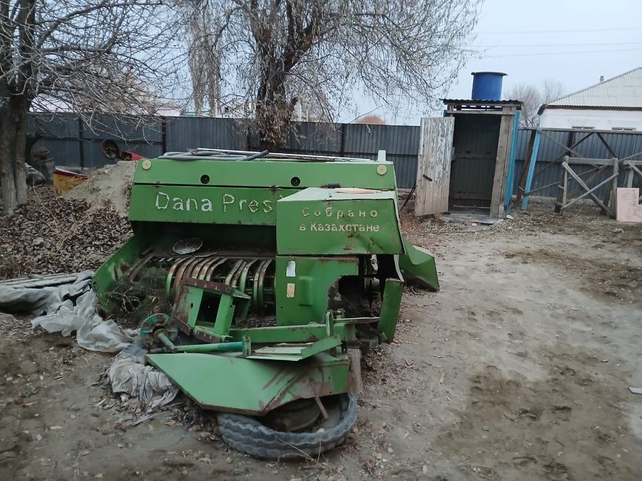 Пресс подборщик Дана пресс