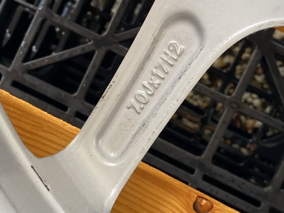 17 цола 5 х 108 мм Пежо  Peugeot 308 , 3008 , 4008 , Форд  Ситроен