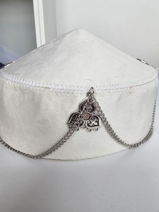 Продам национальные  новые тюбитейки