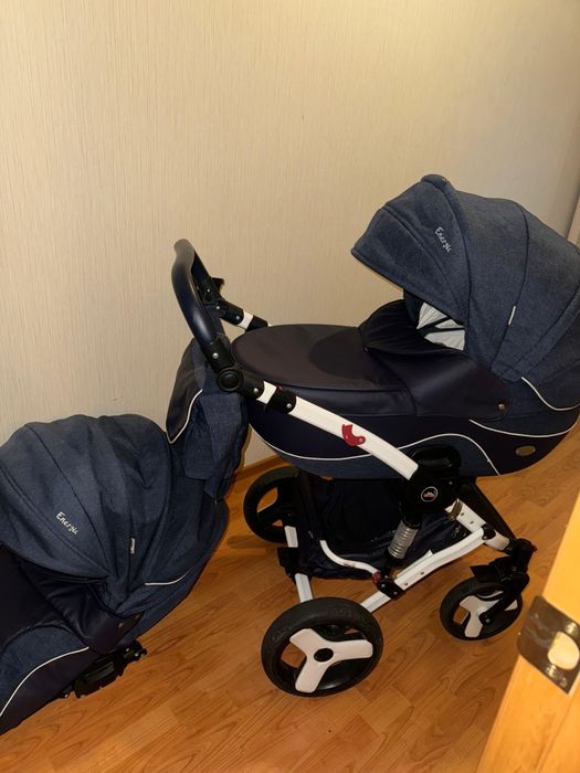 Продам детскую коляску