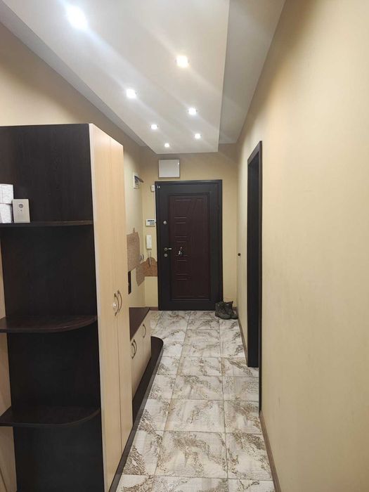 Дава се под наем Тристаен апартамент в Стара Загора, Била - 124 кв.м за 650 € - Снимка #16