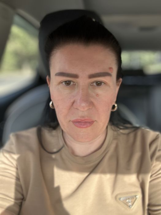 Инструктор по вождению. Обучает на Трекере 2 вождению по городу.