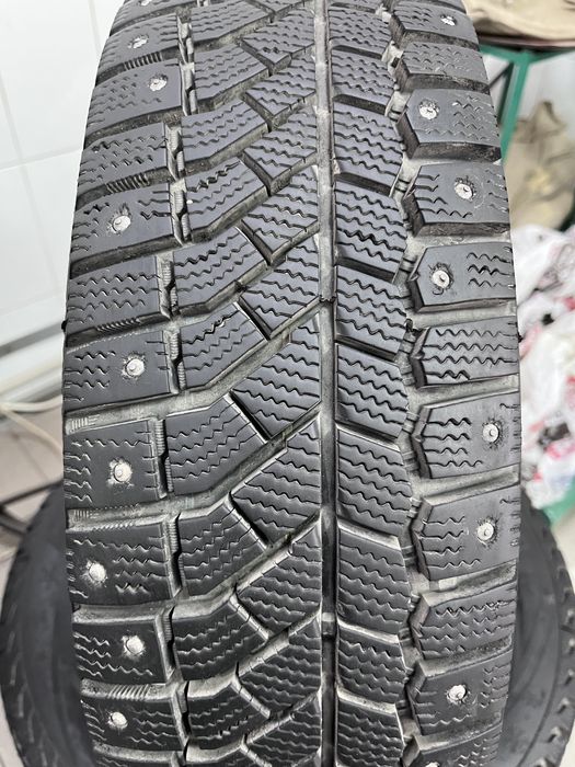 Продам зимние шины Viatti v522