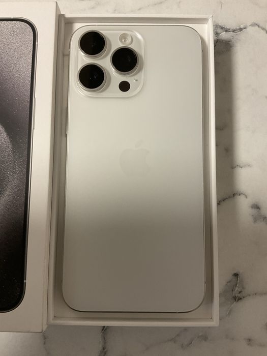 iPhone 15 Pro Max – 256 GB – Бял (White Titanium)