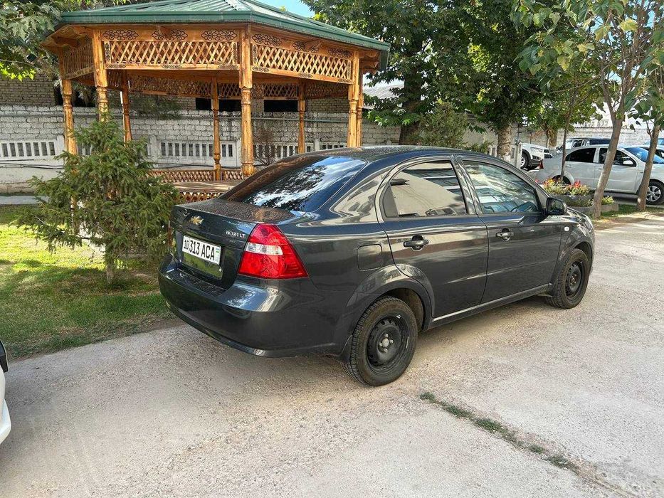 Nexia 3 SOTILADI  mexanika 2021-yil  53000 yurgan xolati a'lo