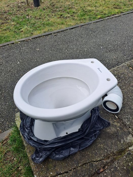 Vas WC Mondial Basic 4031 90 (92), alb, evacuare orizontala, montaj pe