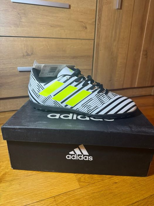 Стоножки адидас нови