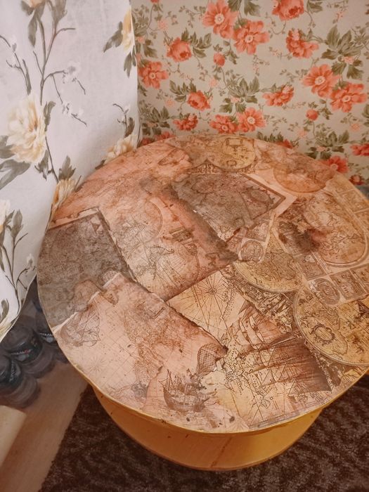 Журнальный столик