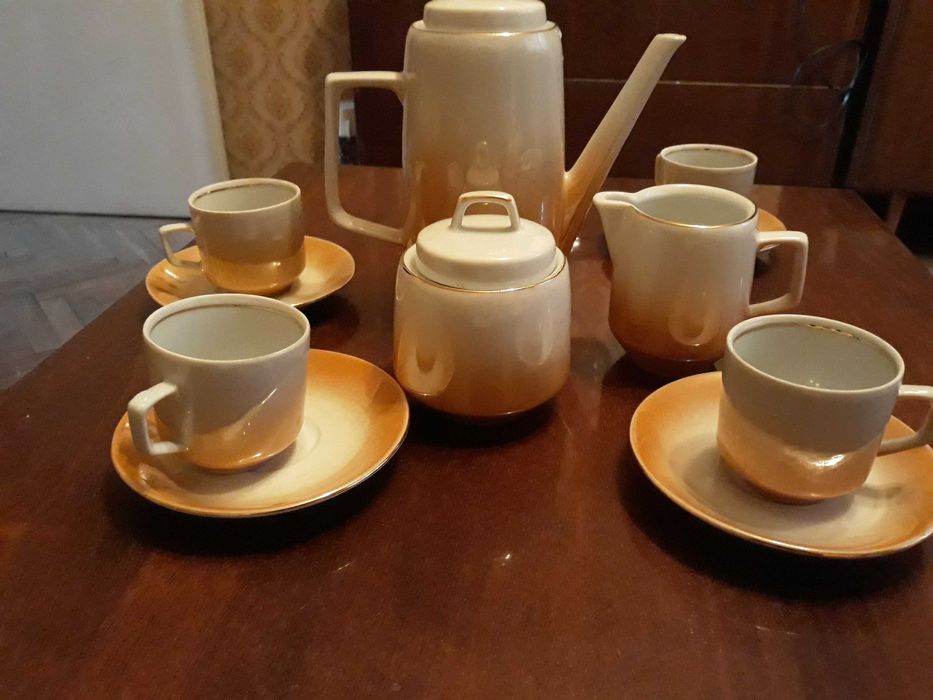 Сервизи стъкло и керамика