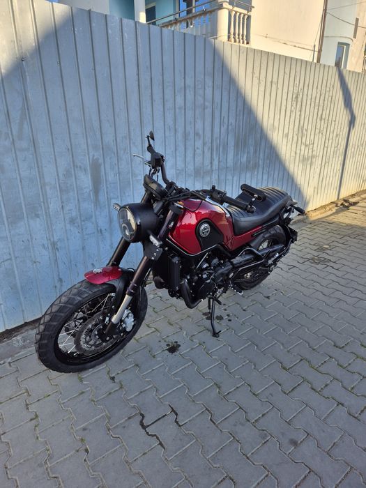 Benelli Leoncino Trail 500