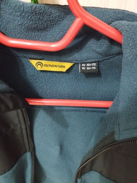 Одежда подростковая безрукавка, джинсы