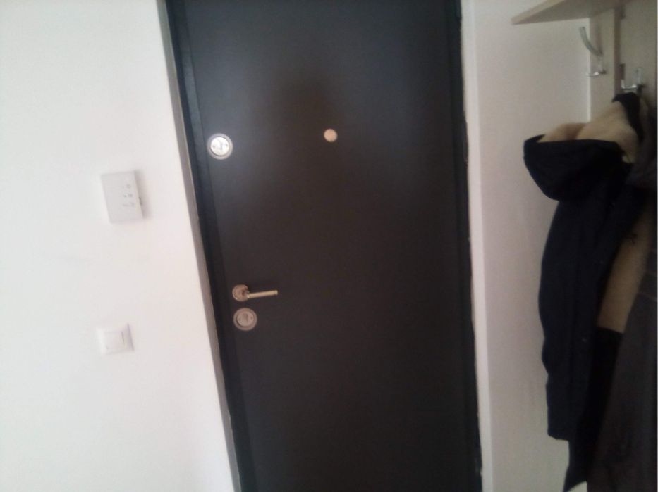 Spre vinzare apart . nou